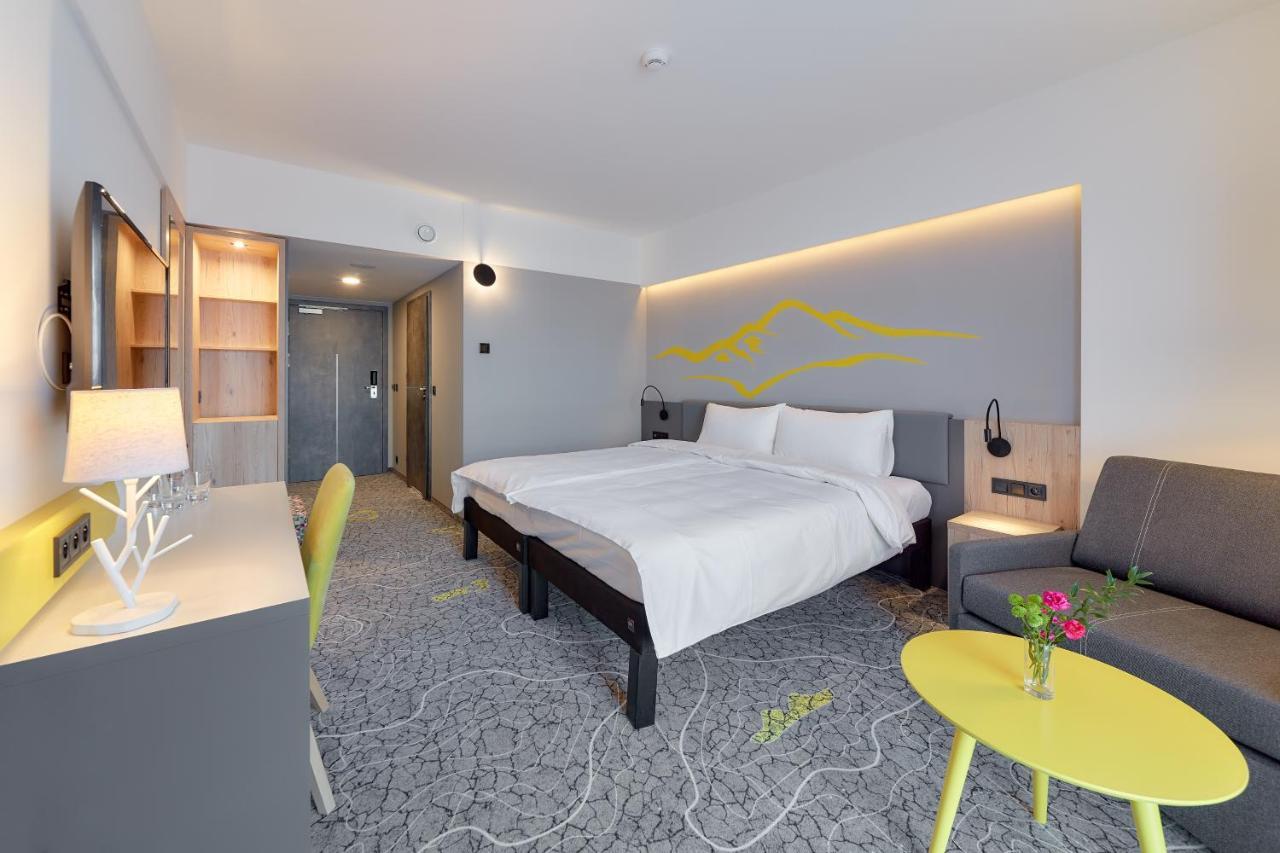 ไอบิส สไตล์ โนวือ ตาร์ก Hotel โนวือตาร์ก ภายนอก รูปภาพ